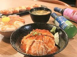餓男食堂店面